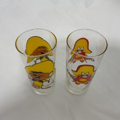 .240. VINTAGE | Looney Tunes | 1973 | Speedy Gonzalez | Yosemite Sam