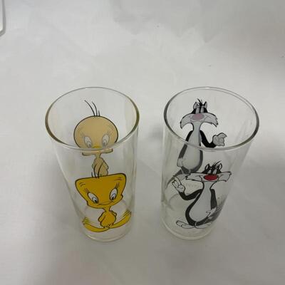 .241. VINTAGE | Looney Tunes | 1973 | Tweety Bird | Sylvester