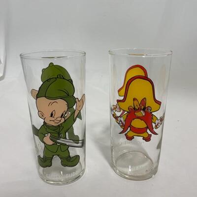 .243. VINTAGE | Looney Tunes | 1973 | Elmer Fudd | Yosemite Sam