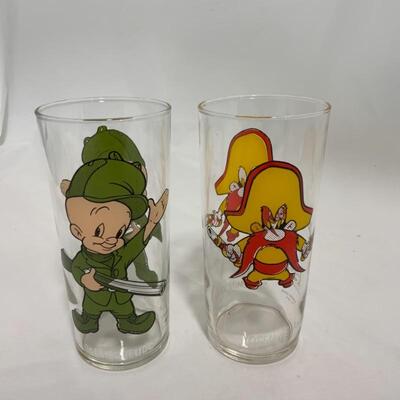 .243. VINTAGE | Looney Tunes | 1973 | Elmer Fudd | Yosemite Sam