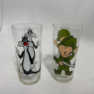 .246. VINTAGE | Looney Tunes | 1973 | Sylvester | Elmer Fudd