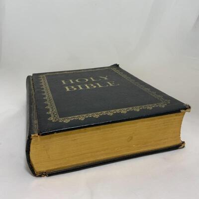 .250. Christian Home Study Bible | Pictures