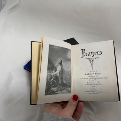 .252. King James Version Bible | 2 Prayer Books