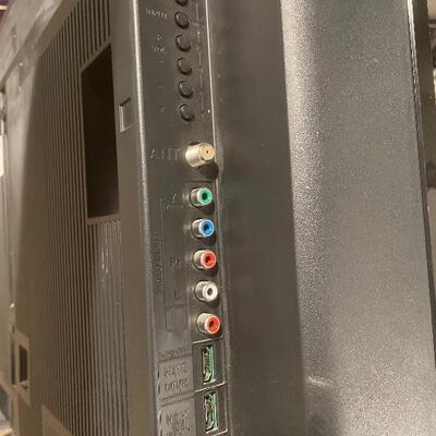 40 â€œ Sanyo TV. -works with remote