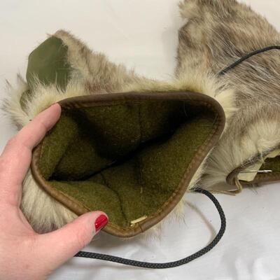 .285. ANTIQUE | WW2 Army Air Force | Extreme Cold | Arctic Wolf Mittens