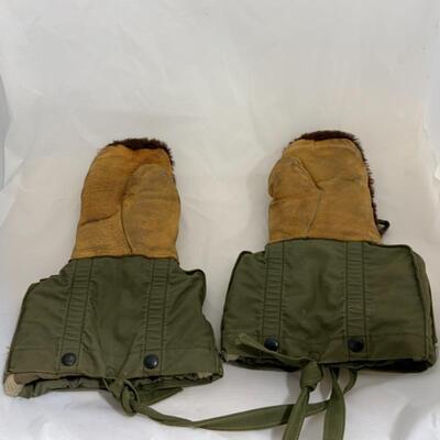 .286. WW2 Army Air Force Extreme Cold Weather Mittens