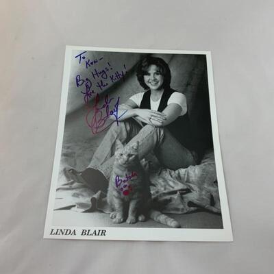 .300. Eight Tv & Movie Star Autographed 8x10s | BLAIR | GRAY | HONG