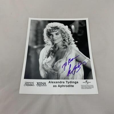 .301. Six Sci-Fi Celebrity Autographs | Babylon5 | Xena 