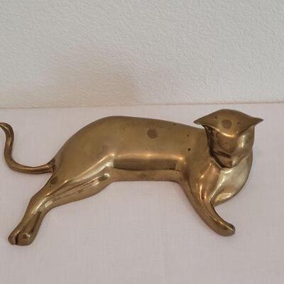 Lot 18: Vintage Brass Cat
