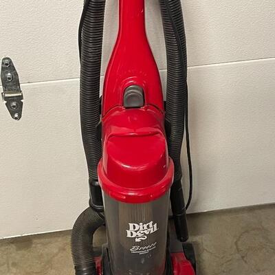 Dirt Devil breeze.  Works good