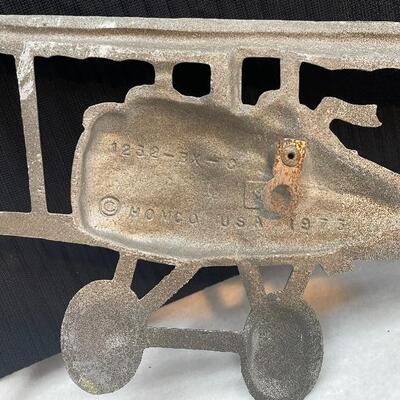 Metal airplane 