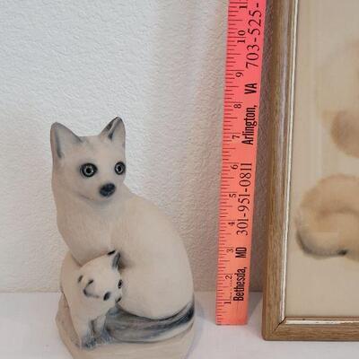 Lot 85; Vintage C. COUNTER Print & Sculpted Treasures Cats (kitten missing an eye)