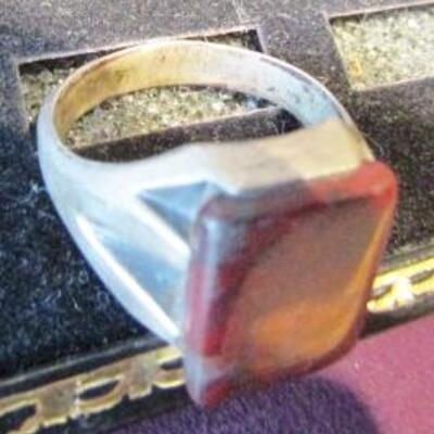 LOT 26  MEN'S STERLING RING WITH RED JASPER STONE