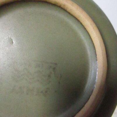 Lot 240 - 25 Piece Denby England Camelot Chevron Stoneware 