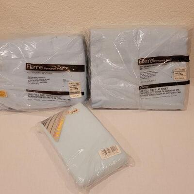 Lot 98: New Full Size Light Blue Flannel Sheets