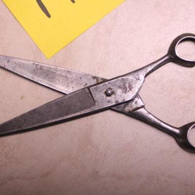 Lot 4 Vintage Scissors/Shears Crown No1 Marking