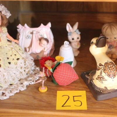 Lot 25 Dolls and Ceramic Collectibles