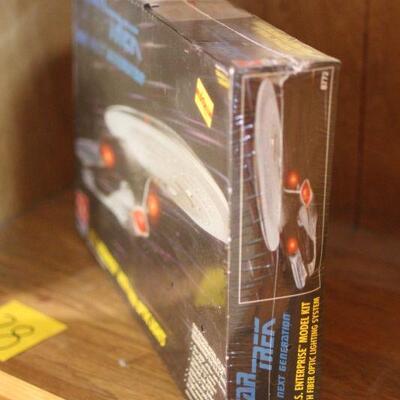 Lot 28 NEW IN BOX Star Trek The Next Generation Toy 1991