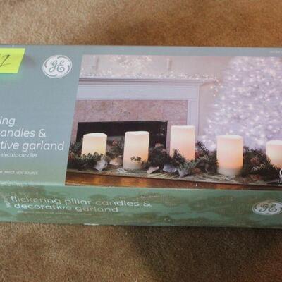 Lot 42 5pc Set Flickering Pillar Candles & Garland