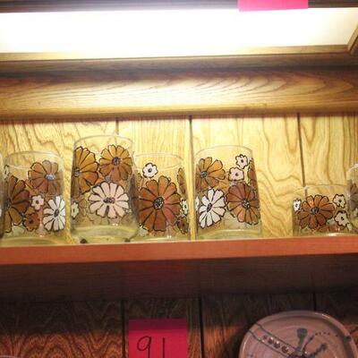Lot 92 Mid Century Floral Glasses