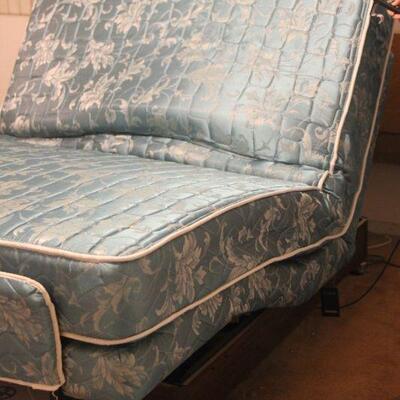 Lot 119 Golden Lift/Vibrating Full Bed 85x33x57