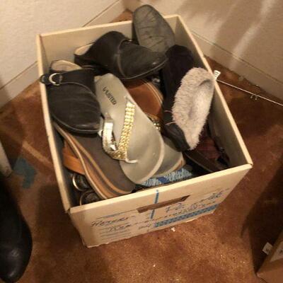 Lot 120 Contents of Women's Master Closet XS-M Shoes 7-7.5