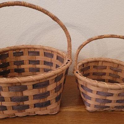 Lot 138: (4) Assorted Size Decorative Woven Baskets