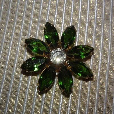 Emerald Green Rhinestone Brooch 