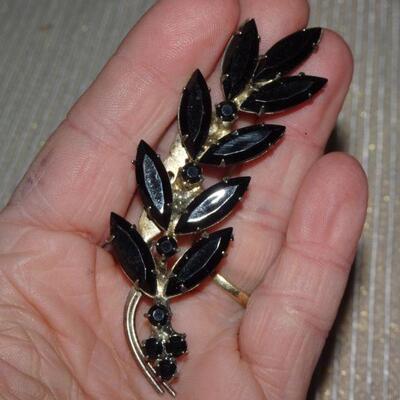 Silver Tone Vintage Rhinestone Brooch, Leaf 