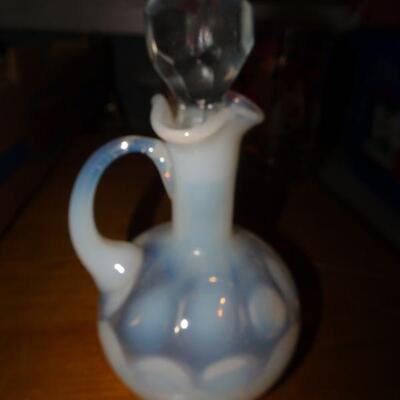 Small Decanter with Cut Crystal Top 