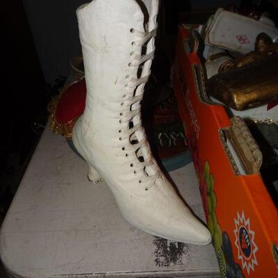 Victorian Chalk Boot, I think this is a real boot that has plaster over it. 