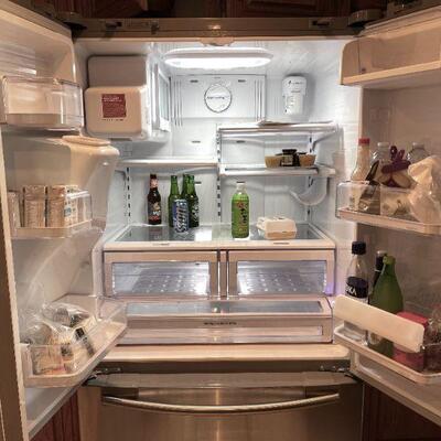 LOT 26 SAMSUNG STAINLESS STEEL FRENCH DOOR REFRIGERATOR