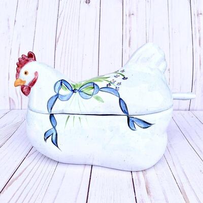 LOT 36  CERAMIC CHICKEN HEN TUREEN 