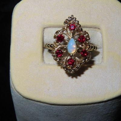 Pink and Opalescent Cluster Ring
