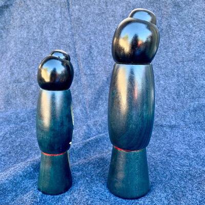 LOT 49  VINTAGE JAPANESE KOKESHI DOLLS 