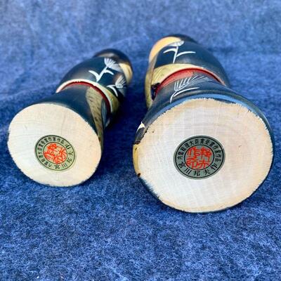 LOT 49  VINTAGE JAPANESE KOKESHI DOLLS 