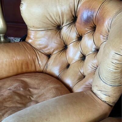 Leather Lounge chair with Ottoman