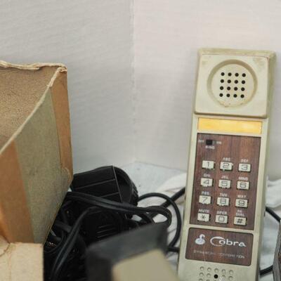 Lot 57 Electronic Over the air TV (works)  Cassette player ( Fires up) 