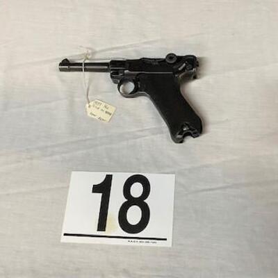 LOT#18: P.08 Luger 1939 S/42 Police [Rare]