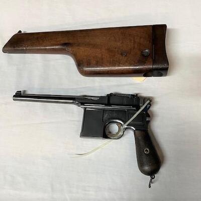 LOT#40: Mauser C96 Broomhandle Pistol