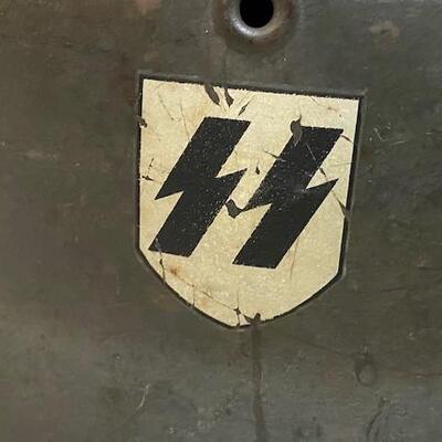LOT#94: 1943 Model 42 Helmet German