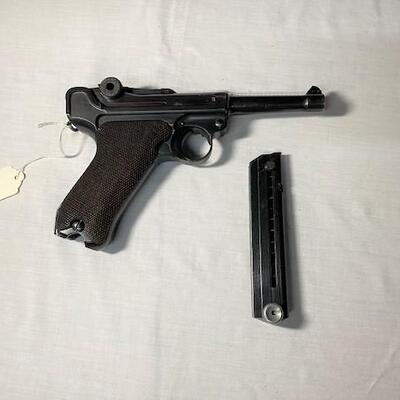 LOT#99: 1942 Mauser Police 9mm