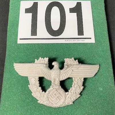LOT#101B: German Nazi Police Officer's Hat Front Plate