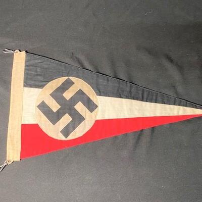 LOT#110B: Nazi Tricolor Car Pennant