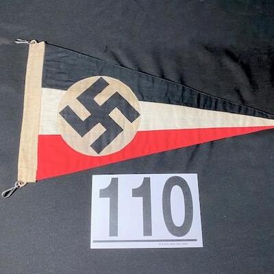 LOT#110B: Nazi Tricolor Car Pennant