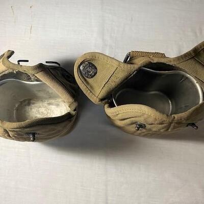 LOT#129: Pair of US Military Canteens WWII