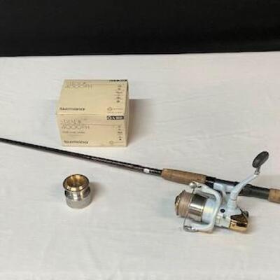 LOT#130: Shimano Rod Combo Stradic 400FH/Compre CPS70MH