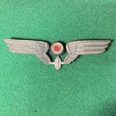 LOT#160B: Believed to be Luftwaffe Cap Badge