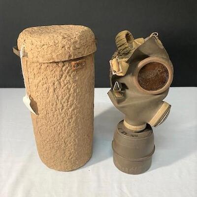 LOT#228: German Late WWII Gas Mask w/ Case