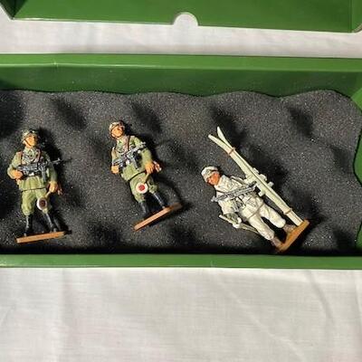 LOT#246: King & Country Winter Alpine & Military Police